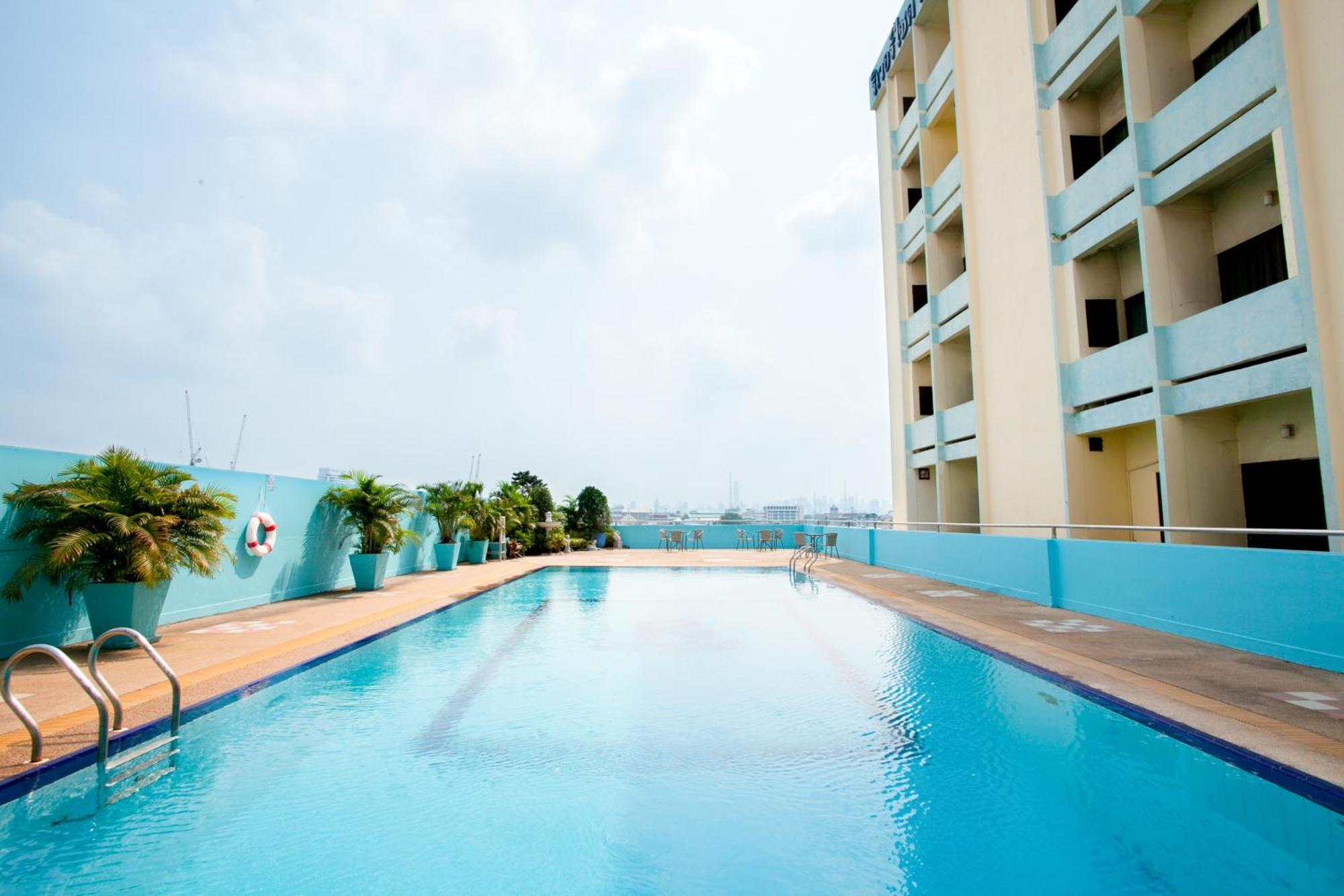 Riverside Bangkok Hotel Exterior photo